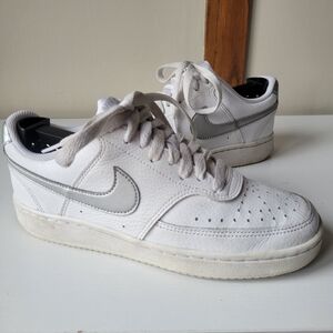 Nike Womens Court Vision Low Top Sneakers White Size 5.5
